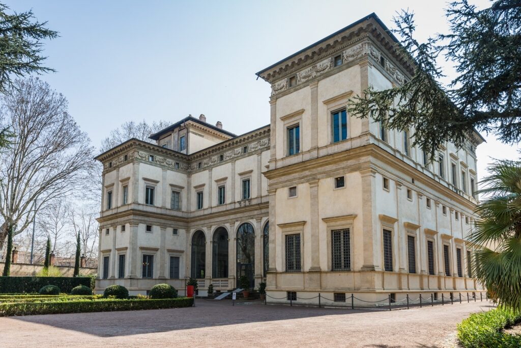 Elegant exterior of Villa Farnesina