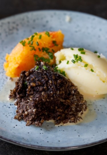 What to eat in Scotland - Neeps and tatties