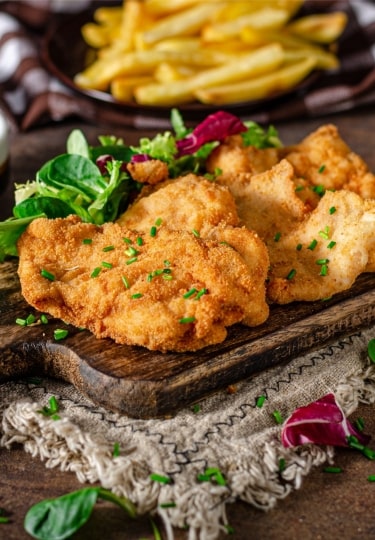 What to eat in Vienna - schnitzel
