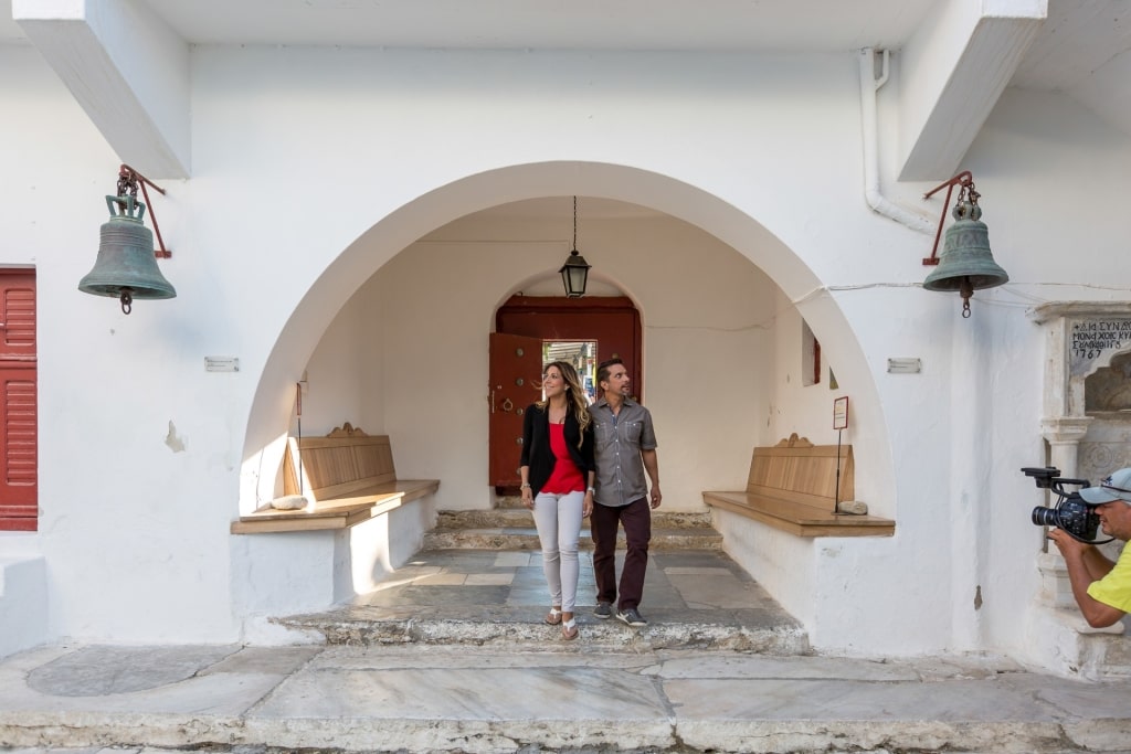Couple exploring Ano Mera, Mykonos
