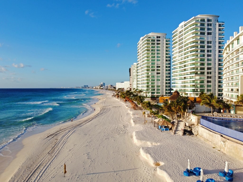 Sandy beach along Hotel Zone, Cancun