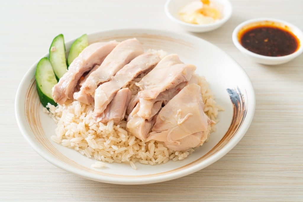 Hawker food in Singapore - Hainanese chicken rice