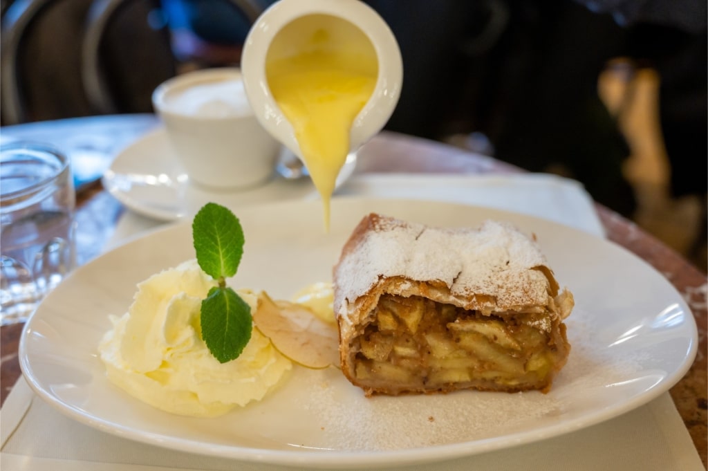 Tipping in Austria - Cafe in Vienna