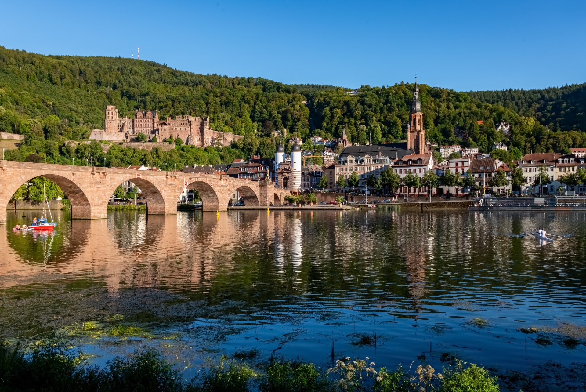 What Are the Best River Cruise Destinations to See Castles?