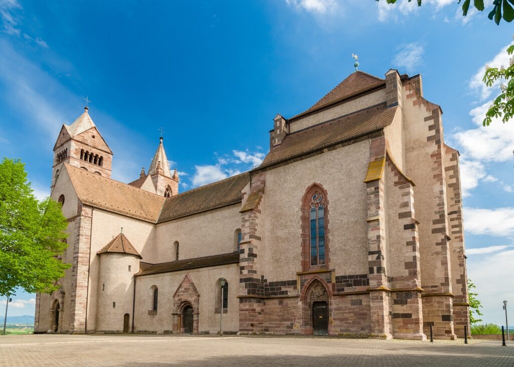 Street view of St. Stephen’s Cathedral