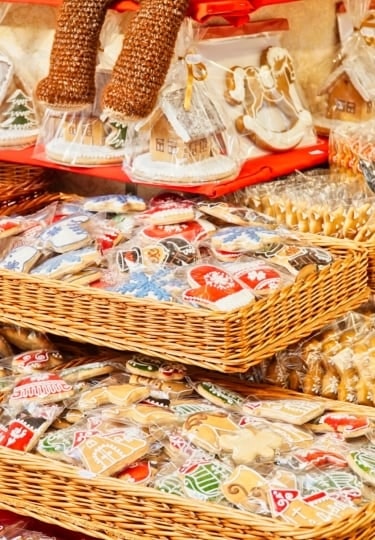 Hungarian sweet dessert gingerbread at Budapest Christmas Market