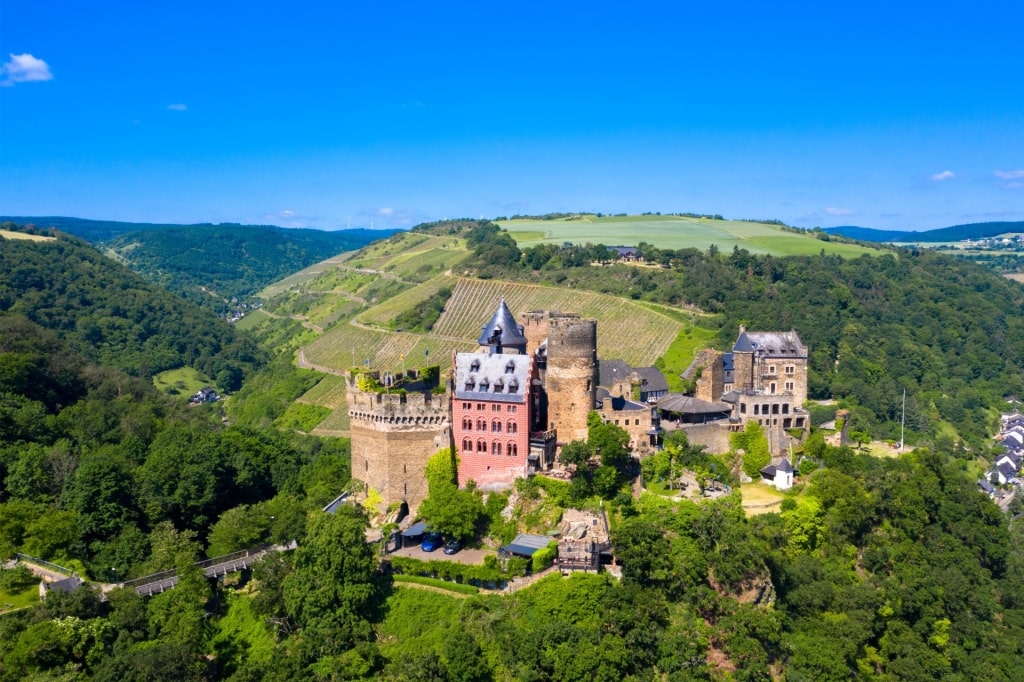 Lush greenery surrounding Burg Schönburg, Koblenz/Mainz