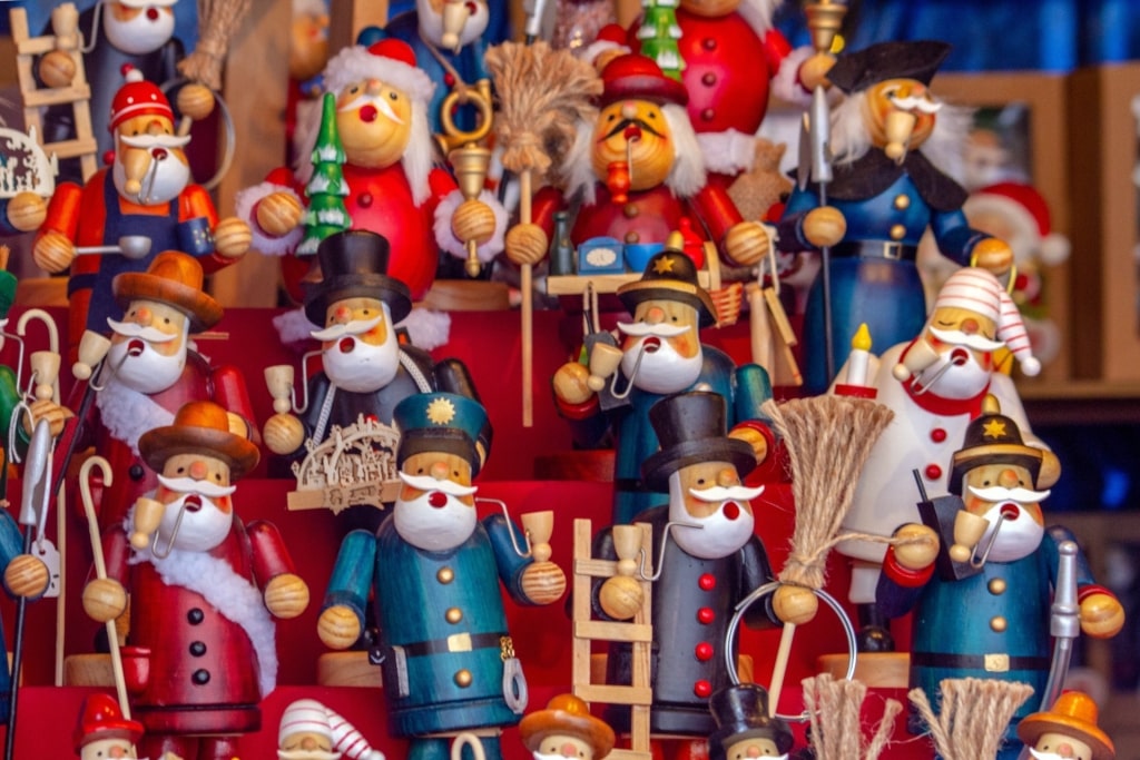 Handcrafted Räuchermännchen displayed at German Christmas market