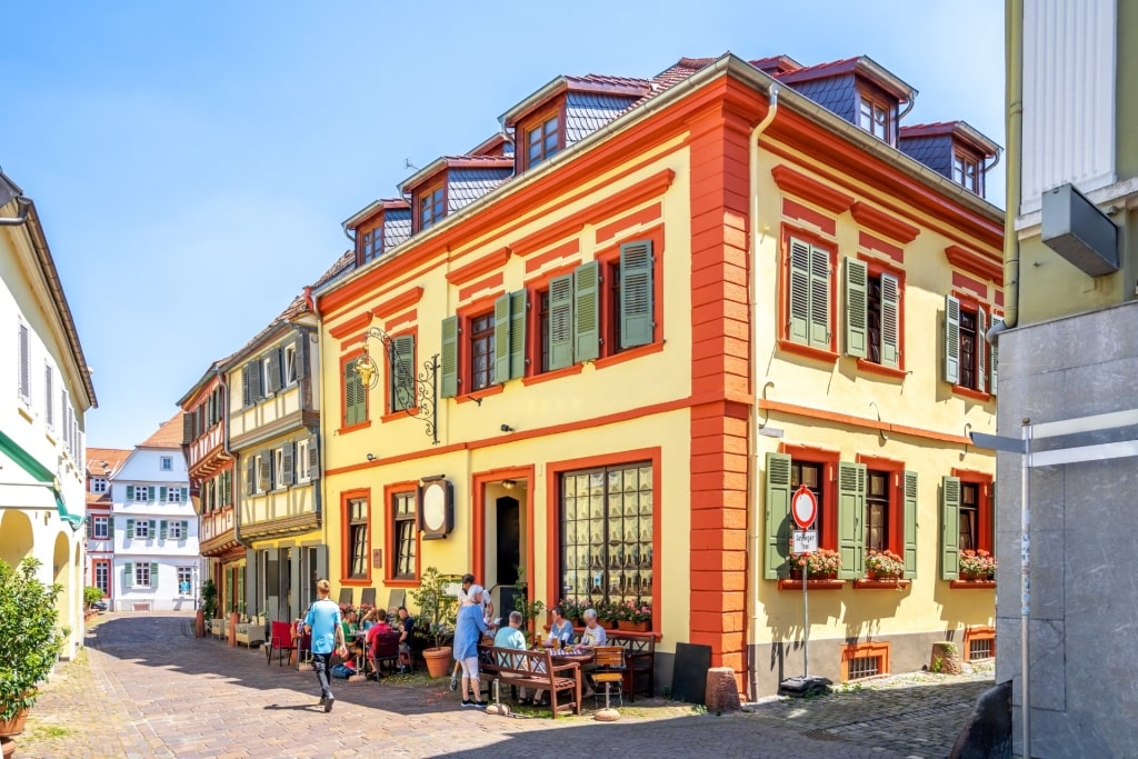People relaxing at cafes in Ladenburg