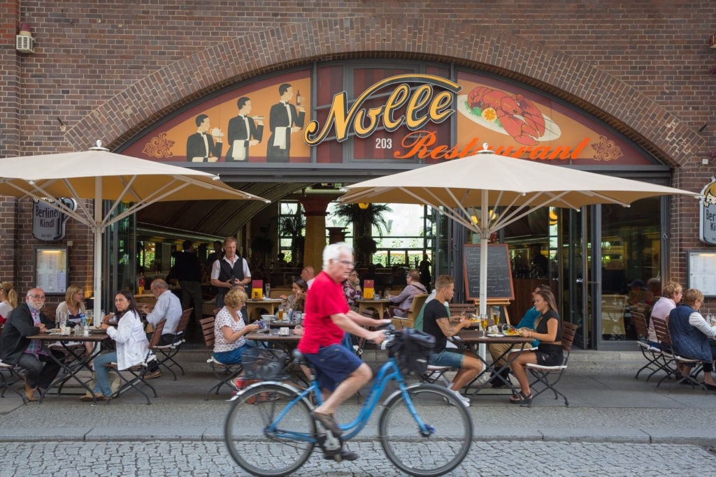 Al-fresco restaurant seating in Berlin