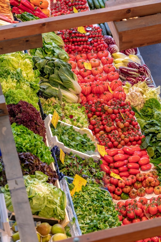 Fresh produce at the Kleinmarkthalle
