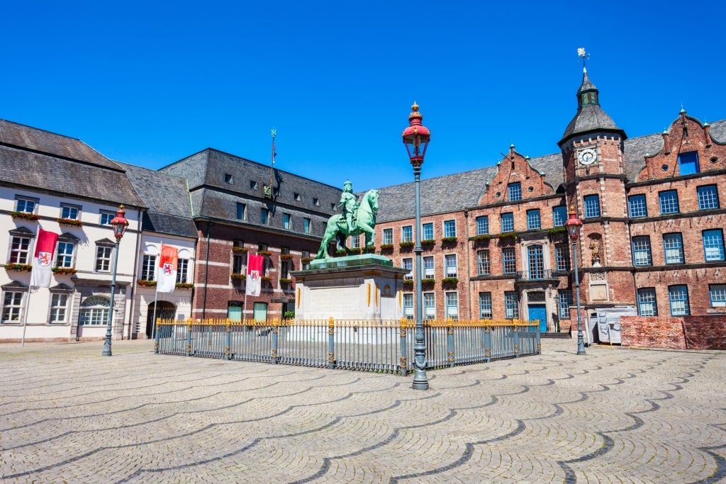 Historic square in Düsseldorf’s Old Town with colorful buildings