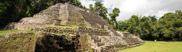 Lamanai, one of the most popular Mayan ruins in Belize