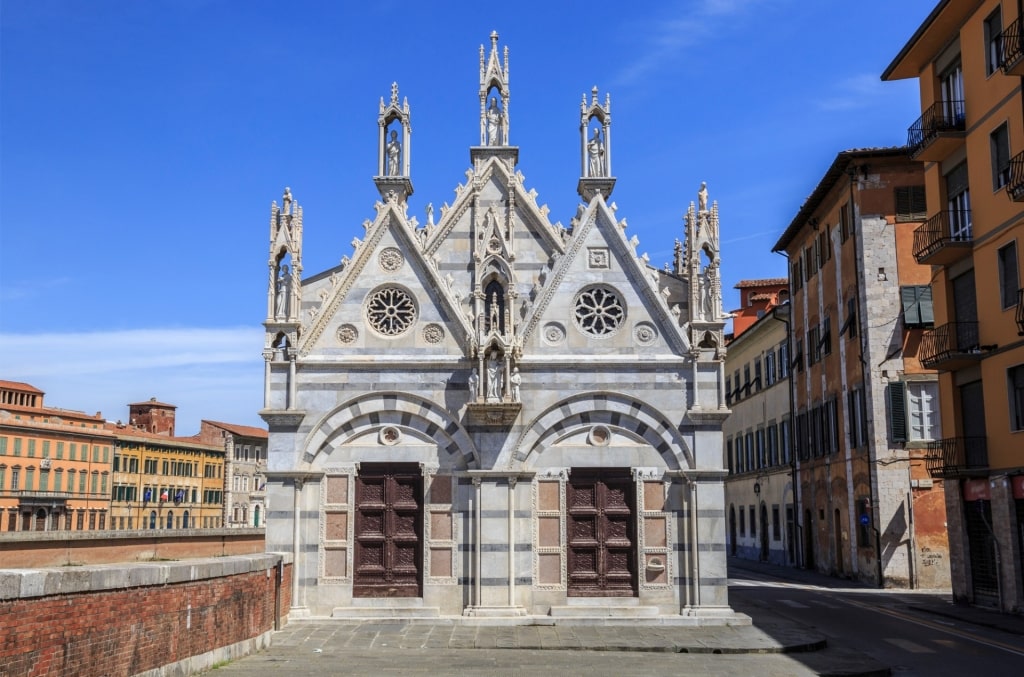 Exterior view of Santa Maria della Spina church in Pisa, Italy