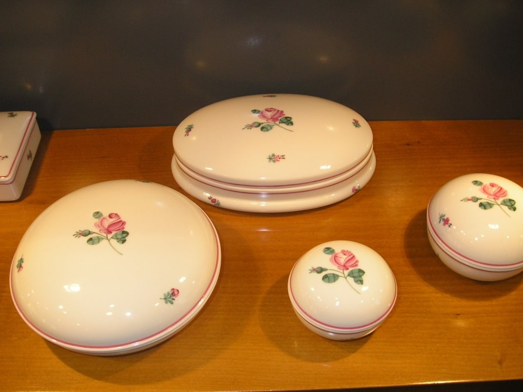 Augarten porcelains, one of the best Vienna souvenirs