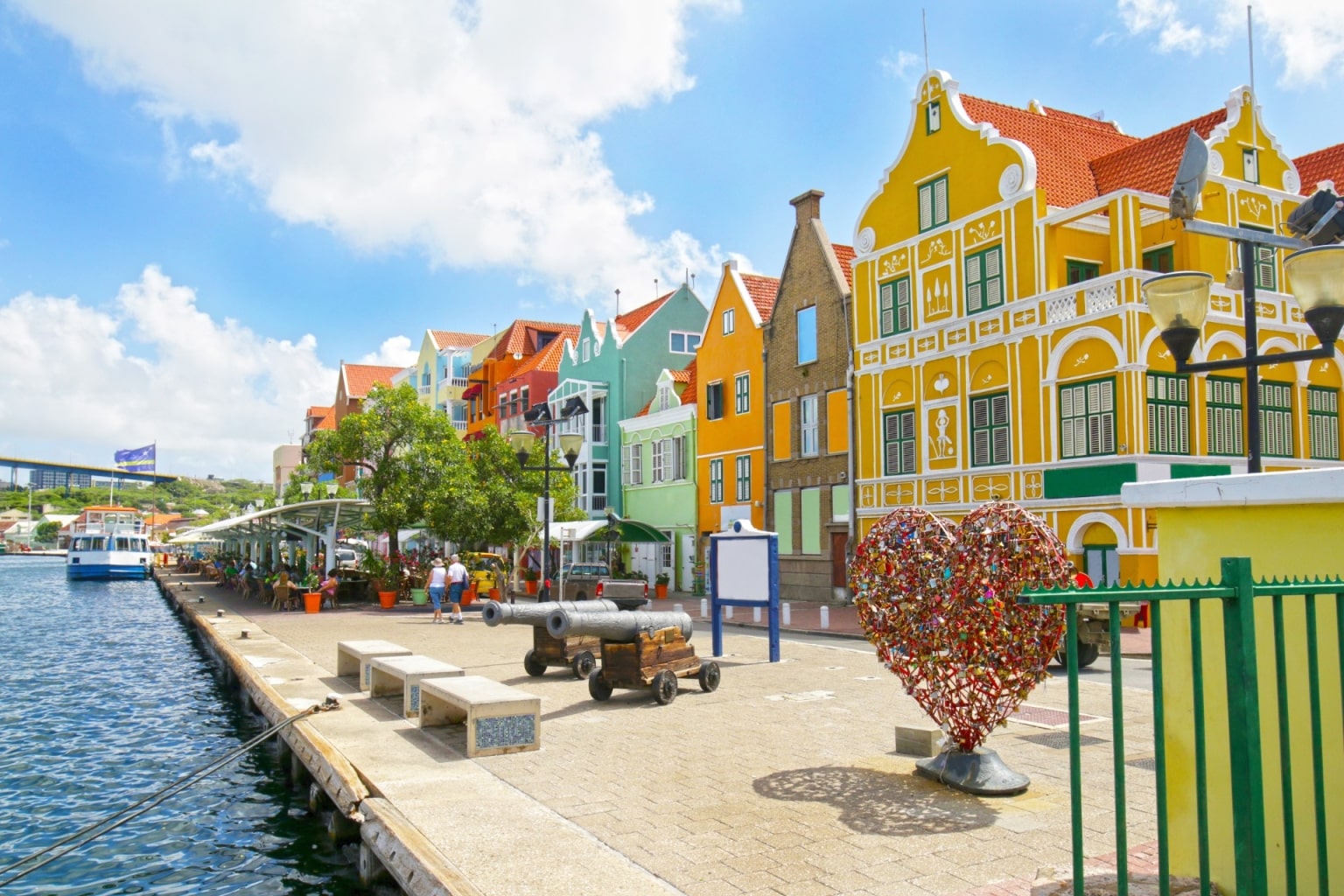 insider-s-guide-to-willemstad-cura-ao-celebrity-cruises
