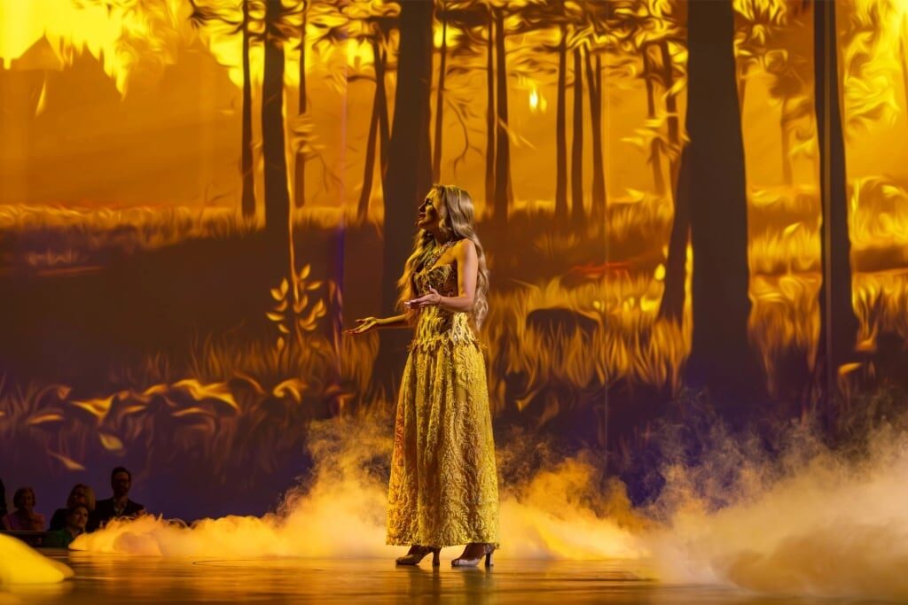 What's included on a River Cruise - entertainment