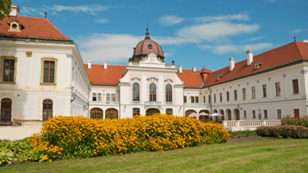 The inner courtyard of the Gödöllő Royal Palace.