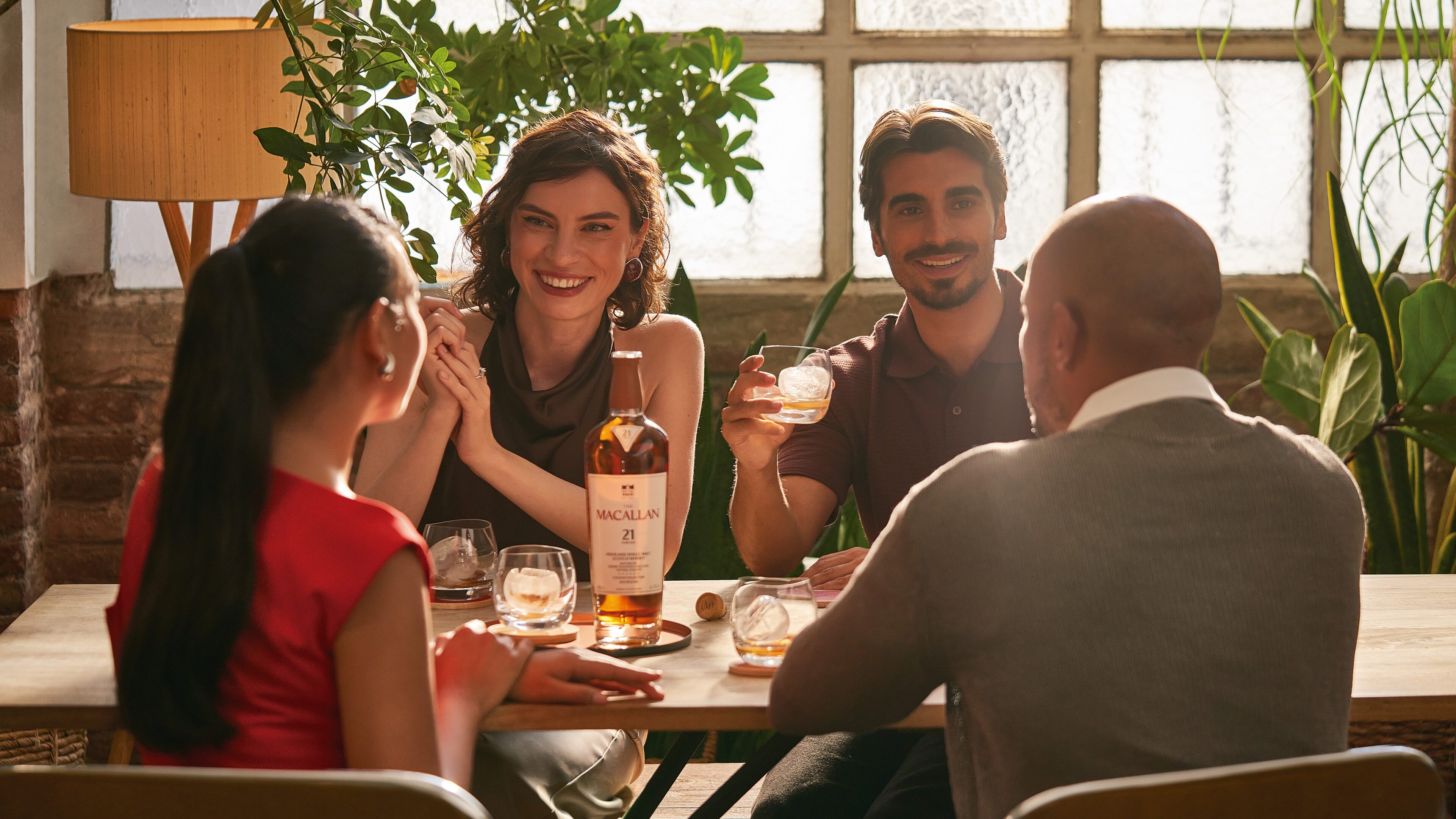 Mixologist Happy Hour