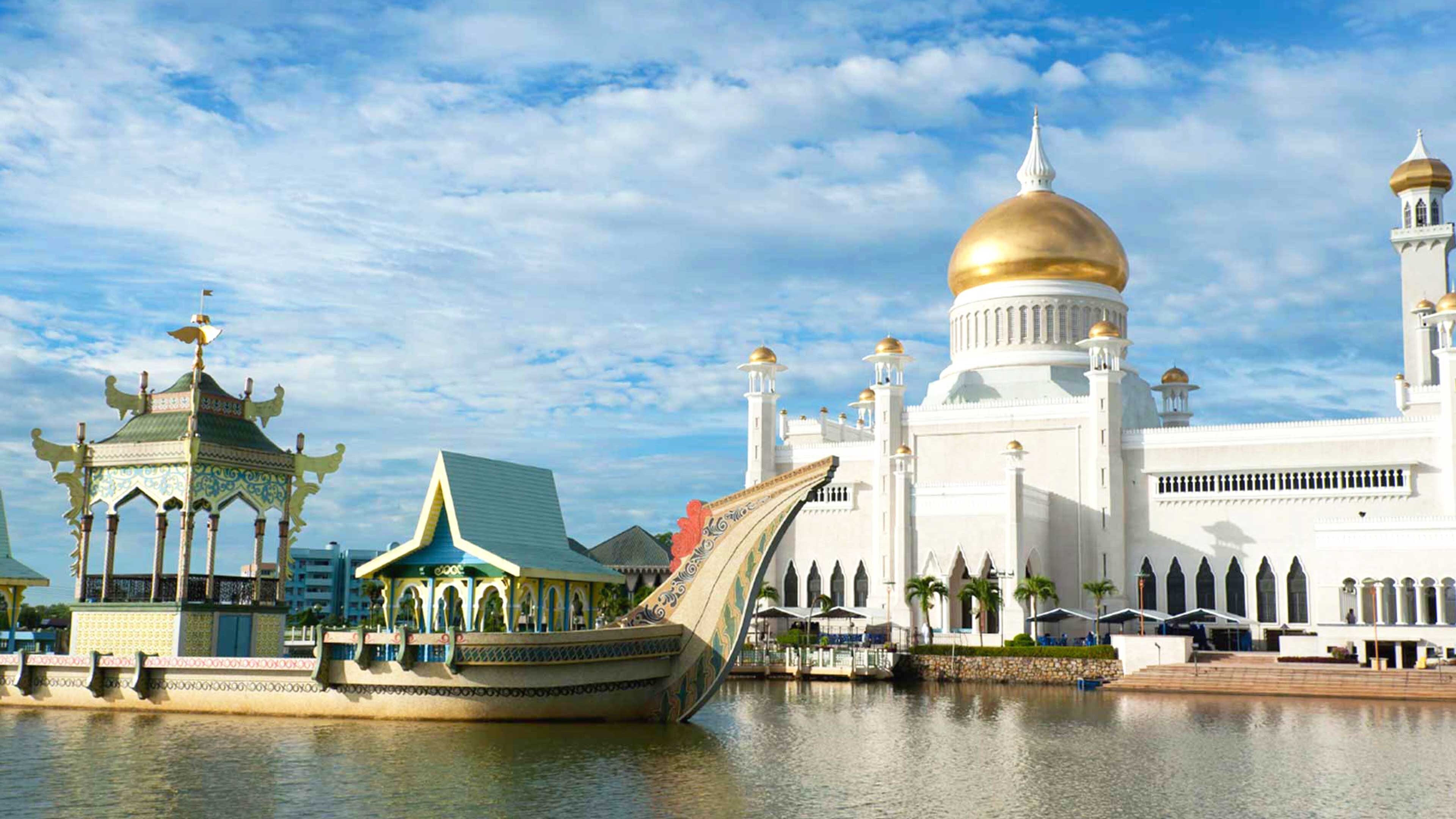 Cruise to Bandar  Seri Begawan Brunei Asia Cruises