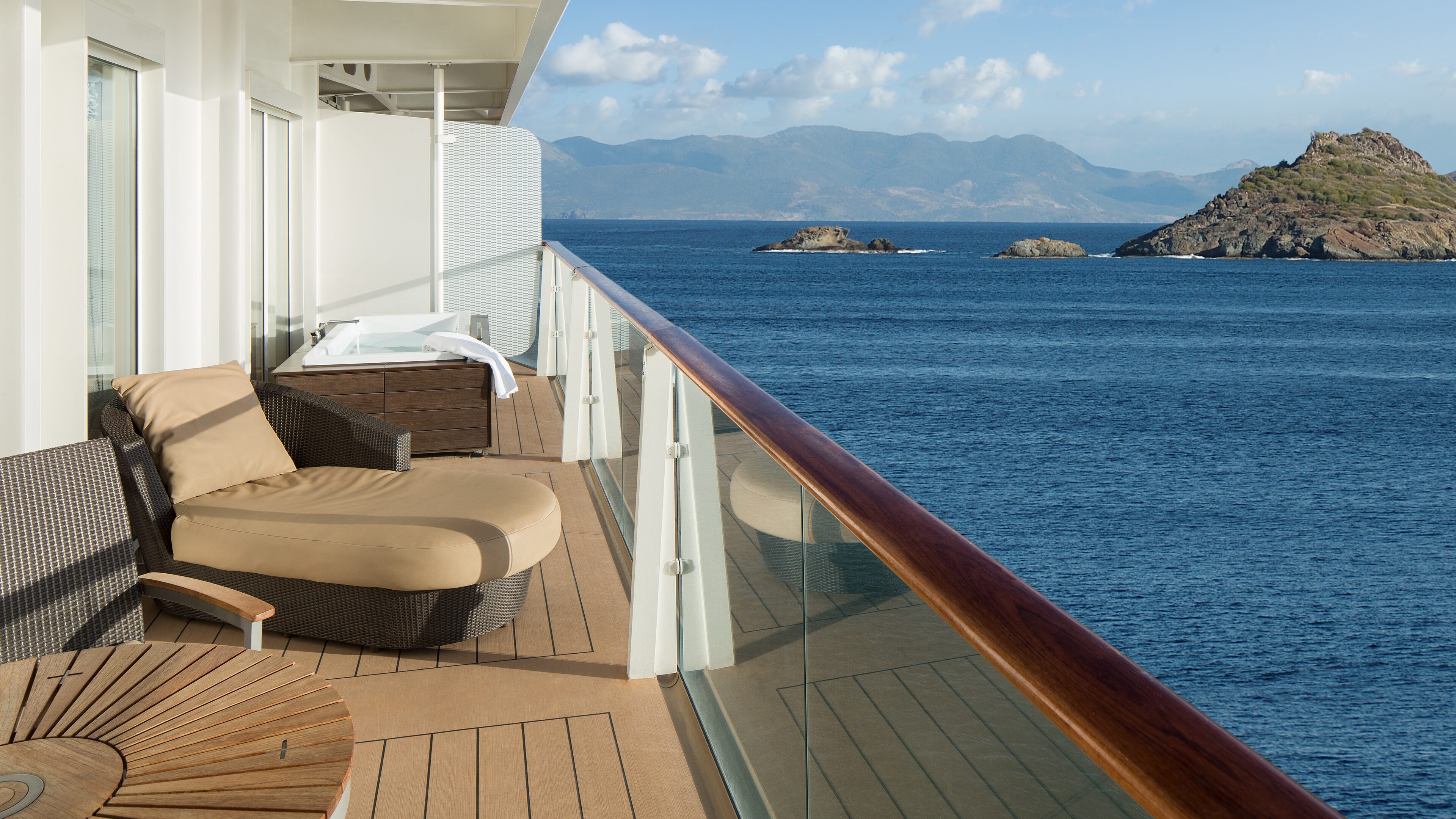 celebrity cruise suite amenities