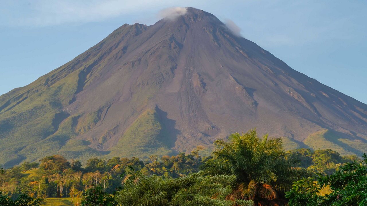 arenal-volcano-puntarenas-3840x2160.jpg?$16x9-large$